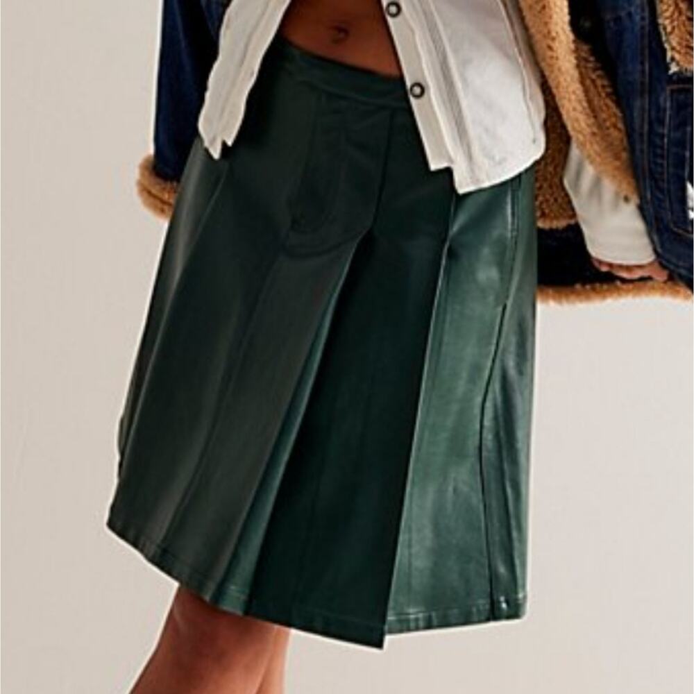 Free People We The Free Vegan Leather Pleated Mini Skirt Green A-Line Size 0 NWT